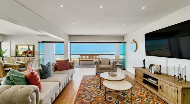 3bed Apartment in Cape Town w Views Ocean Outlook