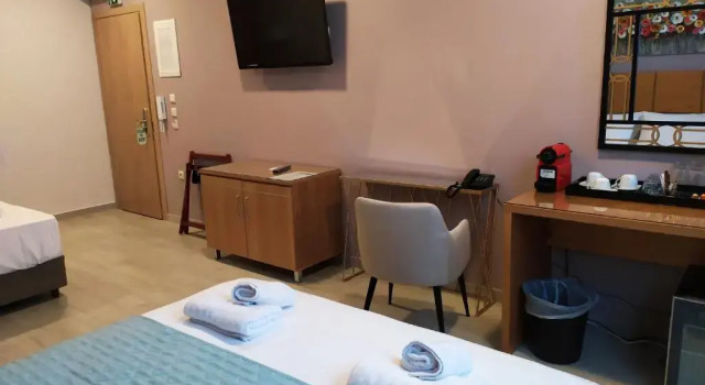 Номер Premium La Place de la Gare Suites - New Subway Station
