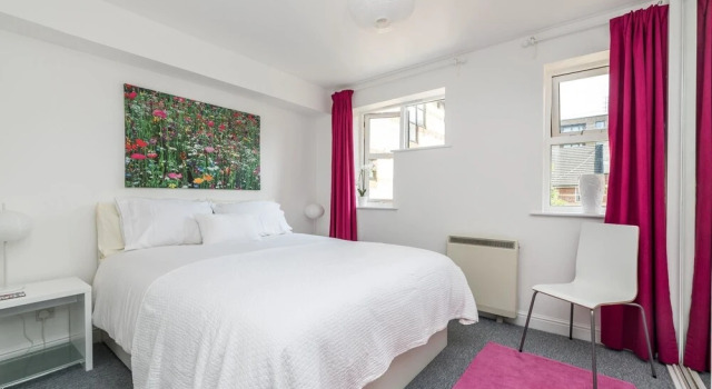 Fantastic 1 Bedroom Flat With Great Marina Views, Забронировать Отель Отели Англии 3 звезды, 3*