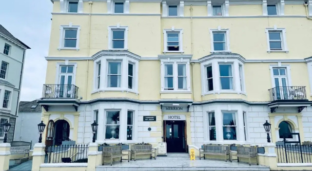 Merrion Hotel, Забронировать Отель Отели Лландидно 3 звезды, рядом с Tina Holley Gallery, 3*