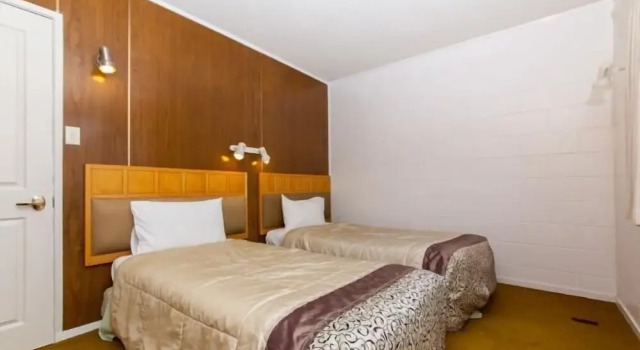 Люкс Standard Sunset Lodge Motel