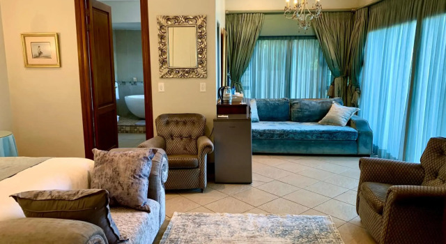 Mountain Rose Guesthouse, Забронировать Отель Луис-Тричард Soutpansberg, рядом с Louis Trichardt Golf Club