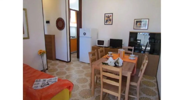 Trilocale In Graziosa Villetta Con Giardino