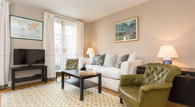 Stylish 2 Bed in Central London, sleeps 6, Забронировать Отель Бизнес-отели Англии, 4* 5*
