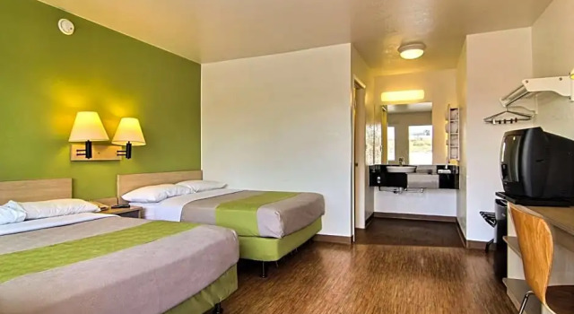 Номер Deluxe Studio 6 Albuquerque NM Midtown