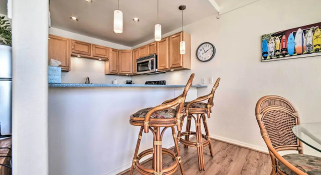 Kihei Oceanside Escape w/ Balcony - Steps to Beach