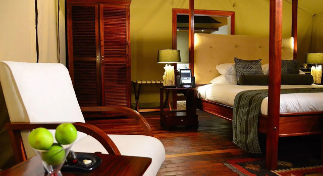 Kiboko Luxury Camp
