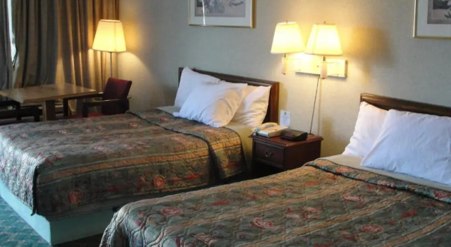 Двухместный номер Standard Budget Inn