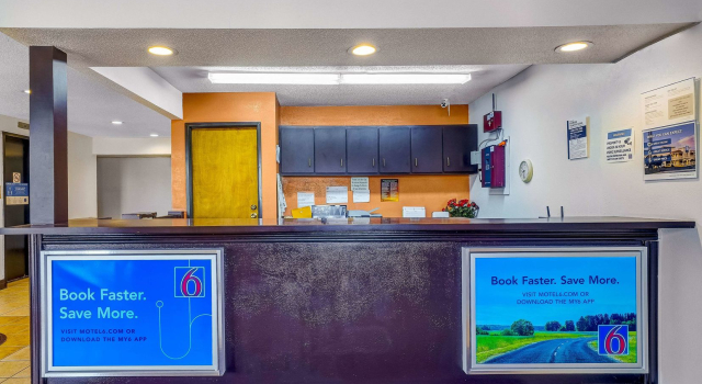 Motel 6 Morehead, KY