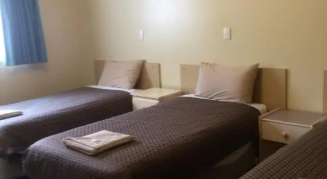 Номер Superior Ambassador Motor Inn