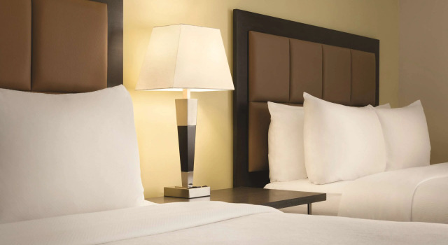 Park Inn by Radisson, Calgary Airport North, AB