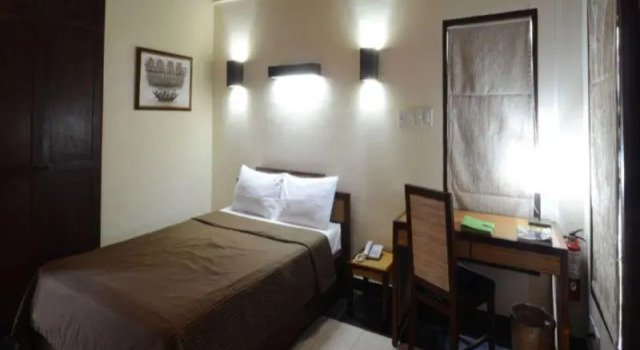 Kahuna Beach Resort and Spa