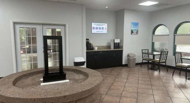 Studio 6 Extended Stay - Savannah, GA - Gateway & I-95