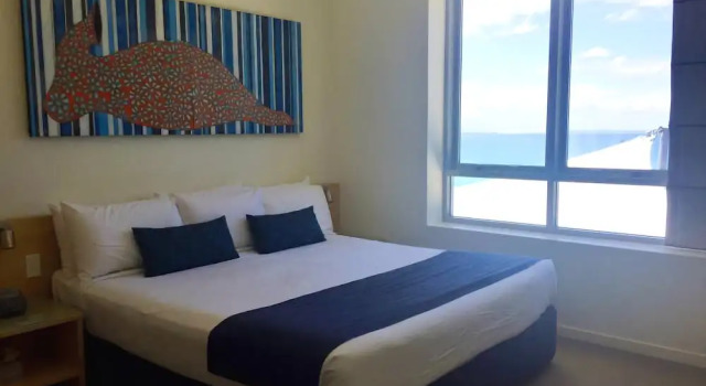 Stradbroke Island Beach Hotel, Забронировать Отель Отели Пойнт-Лукаут 4 звезды, 4*