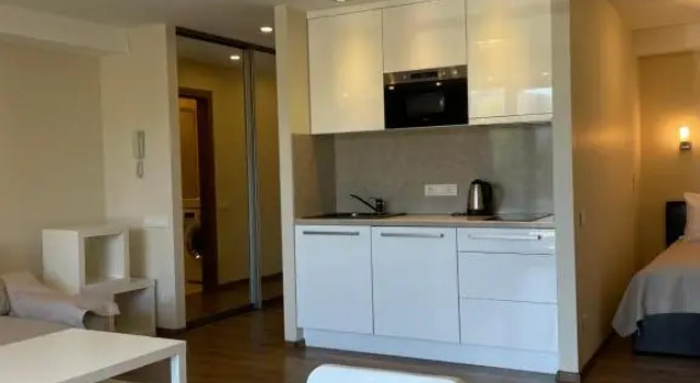 Apartamentai Daukanto 10, Забронировать Отель Отели Паланги с парковкой, рядом с Eglė the Queen of Serpents, Парковка
