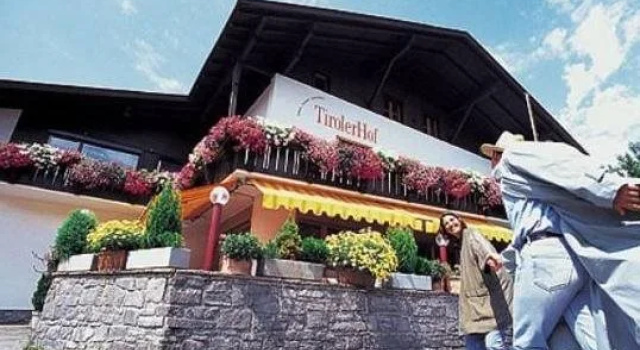Hotel Tirolerhof, Забронировать Отель Отели Зеефельд с парковкой, Парковка