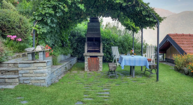Коттедж Sunny & Peacefully Situated House near Center of Village