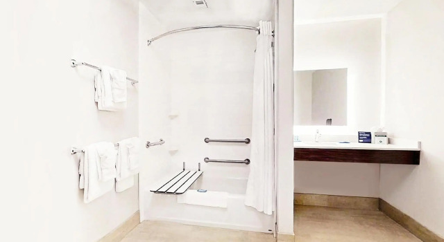 Четырёхместный номер Standard Holiday Inn Express & Suites Chalmette - New Orleans S by IHG