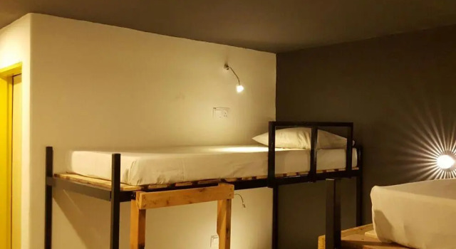 Кровать в общем номере (женский номер) Revopackers Beds and Bunks