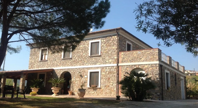 Anna Dei Sapori, Buchen Sie Hotel Castelnuovo Cilento Cilento