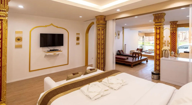 Четырёхместный люкс Royal One Dhatu Ayutthaya Premium Homestay