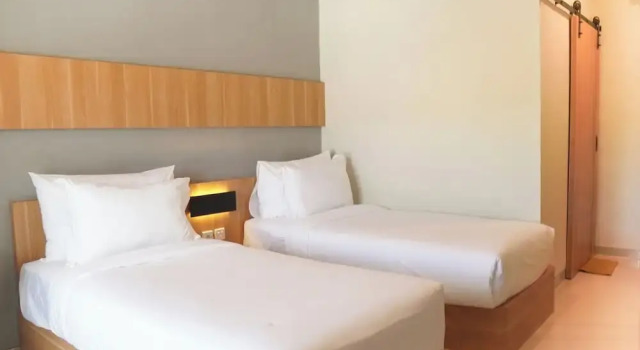 Maluk Stay, Rezervasyon Otel Desa Benete Endonezya
