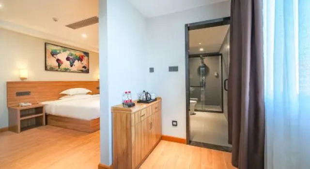Люкс Deluxe Yulang Tourism Business Hotel (Heyuan Gaopugang Branch)