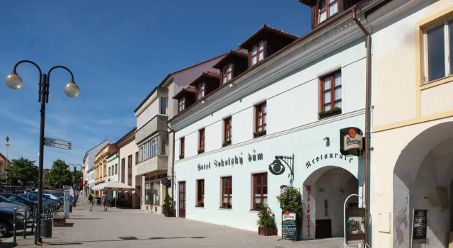 Hotel Sokolský Dům Austerlitz, Забронировать Отель Славков-у-Брна Южноморавский край