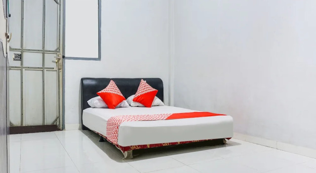 OYO 91529 Pondok Elite 888 Makassar, Prenota Hotel Hotel a Sulawesi con parcheggio, Parcheggio