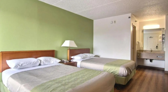 Четырёхместный номер Standard Willow Lodge Willoughby Cleveland