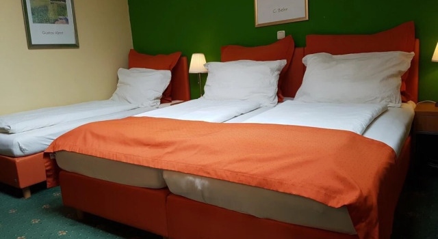 Hotel Kreuzwirt, Book Hotel  