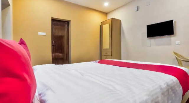 Номер Deluxe OYO 29878 Sri Abirami Inn