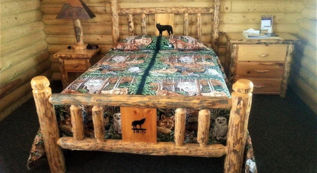 Wolf Den Log Cabin Motel and RV Park, Boek Motel Etna 