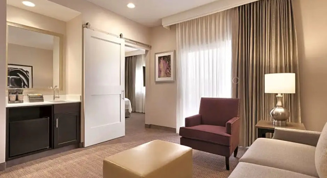 Двухместный люкс Mobility Access Tub c 1 комнатой Embassy Suites by Hilton Temecula Valley Wine Country