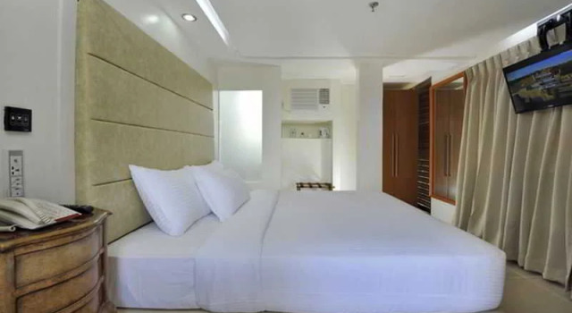 Двухместный номер Standard с балконом Wellcome Hotel