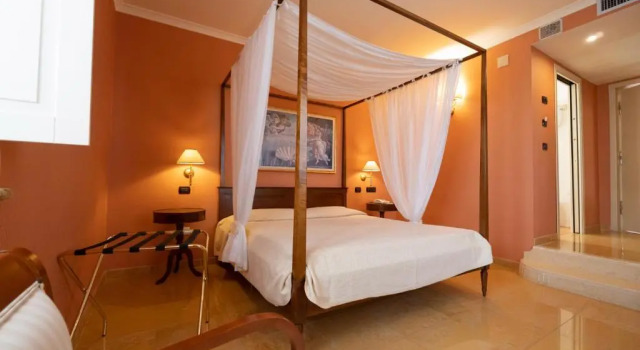 Hotel Ristorante Vecchia Vibo, Book Hotel Vibo Valentia Calabria