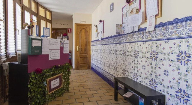 Mistic Hostel, Забронировать Хостел СПА-отели Авила, рядом с Церковь Святого Иоанна Крестителя, SPA-услуги