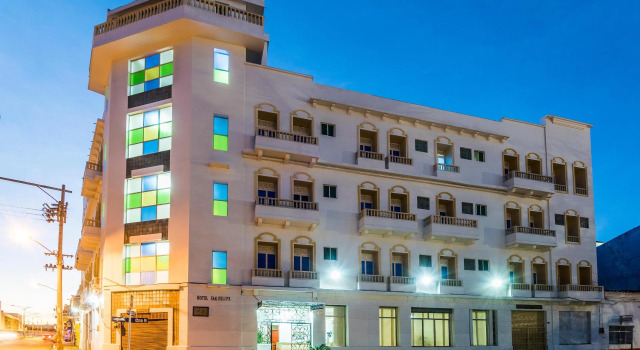 Hotel Dorado Plaza Centro Histórico, Забронировать Отель Отели Картахены 3 звезды, рядом с Custom's Square, 3*