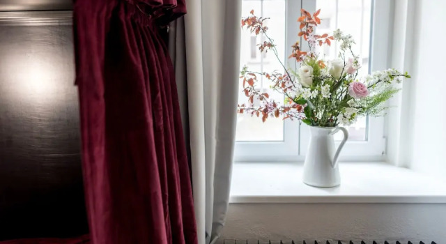 Кровать в общем номере с видом на город Wake Up Wellness Hostel by goodnite cz