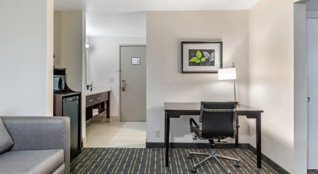 Двухместный люкс Comfort Inn & Suites Tigard near Washington Square