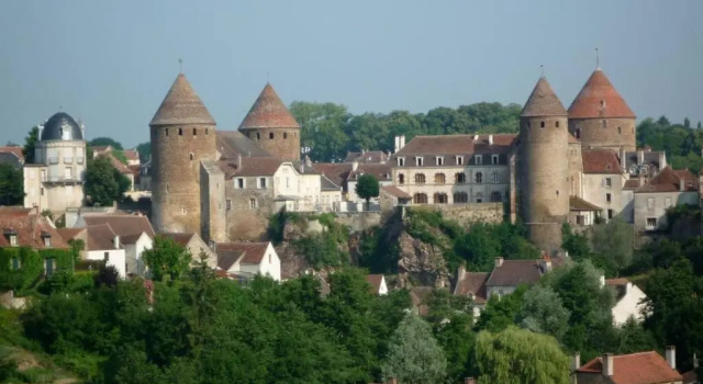 Апартаменты Burgondy Medieval city Studio 3***
