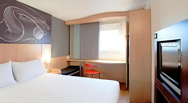 Номер Standard Ibis Makassar City Center