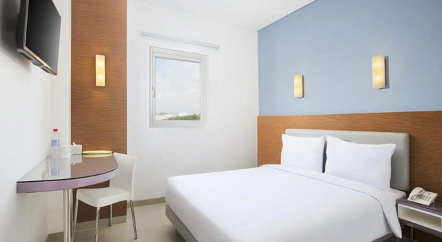 Standard Doppel Zimmer mit Blick Amaris Simpang Lima