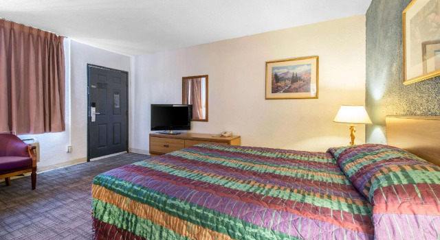 Двухместный номер Standard Rodeway Inn & Suites