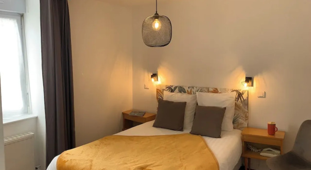 Hôtel de France, Reserva ahora Hotel Hoteles en Bretaña con desayuno, Desayunos