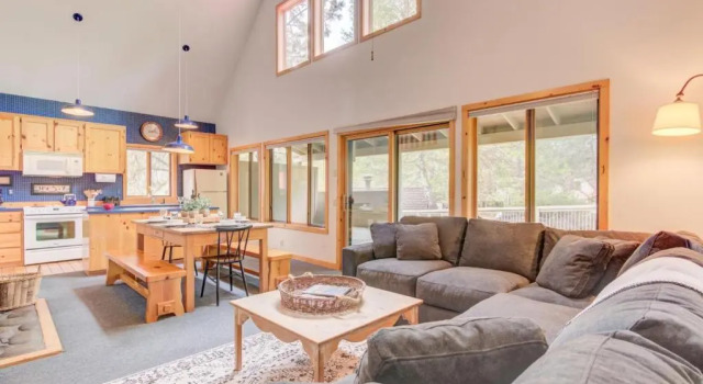 Circle 4 Cabin 2