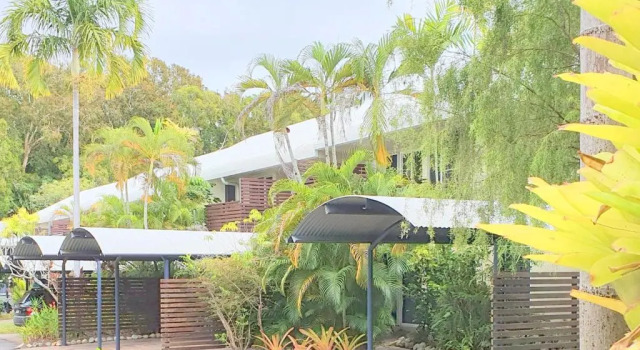 Апартаменты Цокольный этаж Mango Tree Holiday Apartments