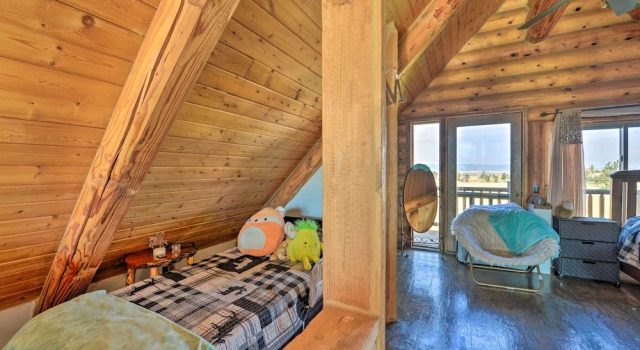 Коттедж с 3 комнатами Stunning Driggs Retreat w/ Private Hot Tub & Pond!