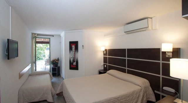 Трёхместный номер Standard Hôtel Le Relais De Trans