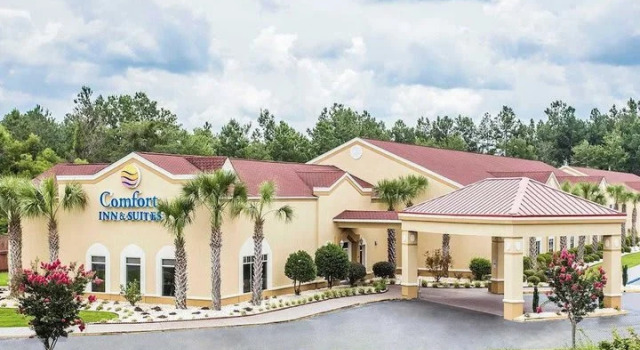 Люкс Standard Comfort Inn & Suites Walterboro I-95